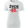 Biała Damska koszulka - życie zaczyna się po 50, urodziny prezent. Dostępne wszystkie rozmiary XS, S, M, L, XL, XXL. Zapraszamy do zakupu.