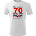 biała Męska koszulka - nie jestem 70 latkiem mam 18 lat i 52 letnie doświadczenie urodziny prezent. Dostępne wszystkie rozmiary S, M, L, XL, XXL, XXXL, XXXXL. Zapraszamy do zakupu.