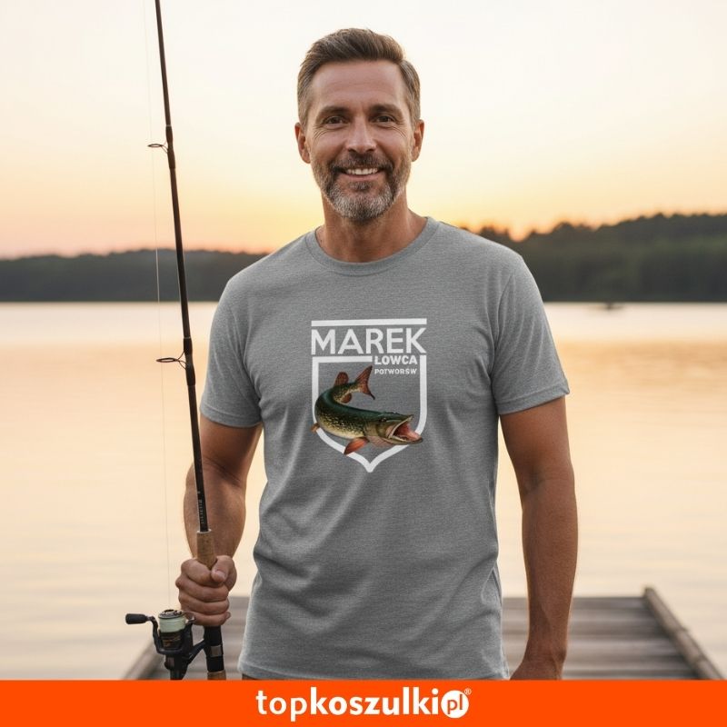 męska koszulka - łowca potworów + dowolne imię, dla wędkarza prezent